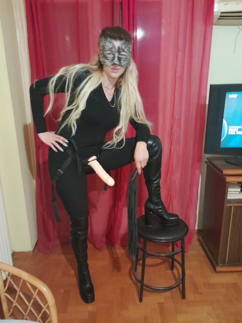 Adorable Sonia! 6986918738