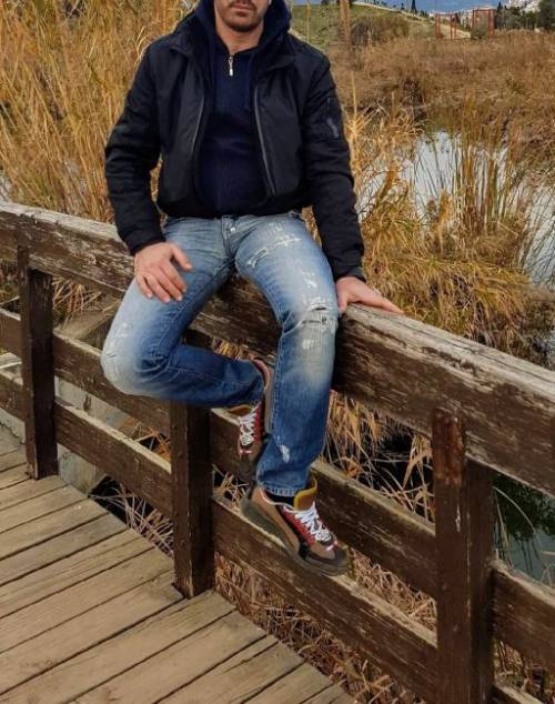 MALE ESCORT THESSALONIKI GREECE
